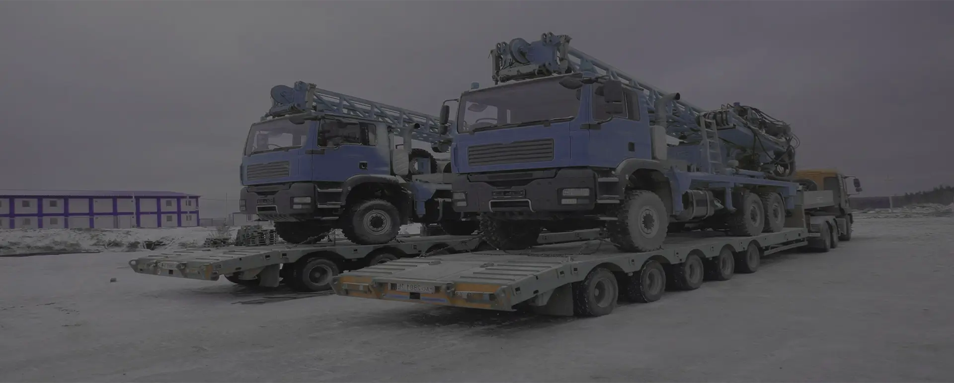 Доставка тралом с низкорамной платформой автокранапо России из Нижнего Дженгутая, а также любой другой крупногабаритной техники